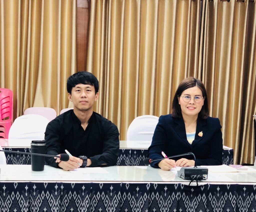 ประชุมคณะทำงานคัดเลือกโรงเรียนและครูต้นแบบการเรียนการสอนประวัติศาสตร์จังหวัดนครพนม 3 S 7274517 0