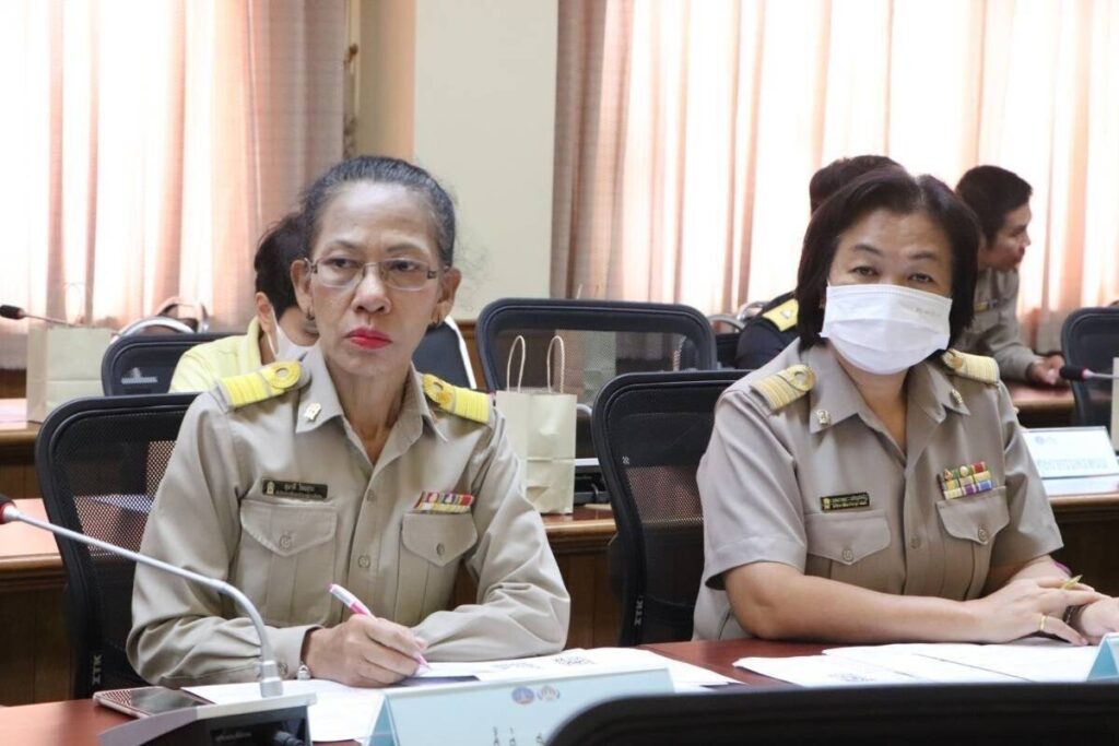ประชุมคณะกรรมการศูนย์อำนวยการป้องกันและปราบปรามยาเสพติดจังหวัดนครพนม (ศอ.ปส.จ.นพ.) 2 642502 0