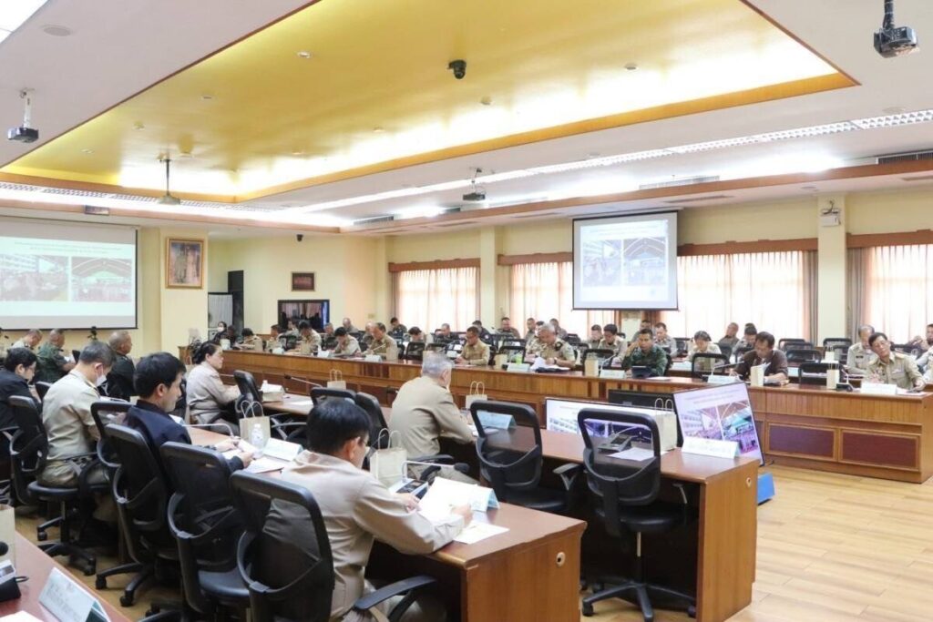 ประชุมคณะกรรมการศูนย์อำนวยการป้องกันและปราบปรามยาเสพติดจังหวัดนครพนม (ศอ.ปส.จ.นพ.) 4 642505 0