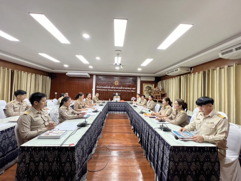 ประชุมคณะกรรมการคัดเลือกโรงเรียนต้นแบบและครูต้นแบบการจัดการเรียนรู้ฯ 1 S 51601538 0