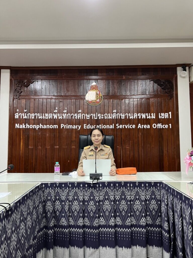 ประชุมคณะกรรมการคัดเลือกโรงเรียนต้นแบบและครูต้นแบบการจัดการเรียนรู้ฯ 2 S 51601540 0