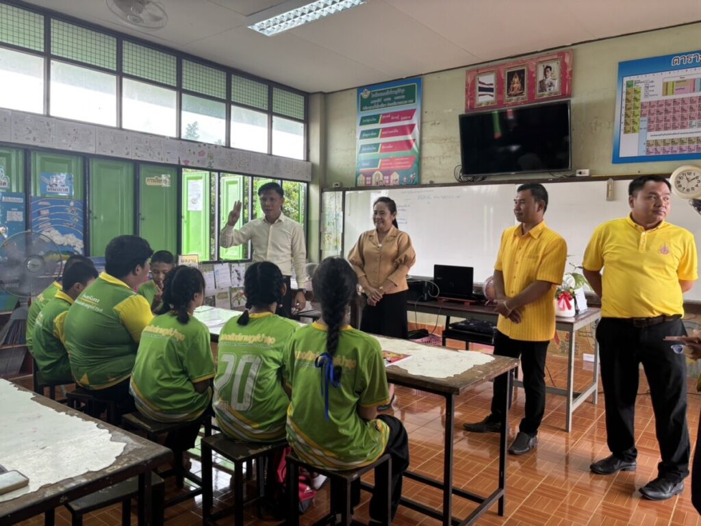 ลงพื้นที่ตรวจเยี่ยมโรงเรียน โรงเรียนหนองสังราษภร์บำรุง และ โรงเรียนดอนเหลืองทองวิทยา 2 S 54255623 0