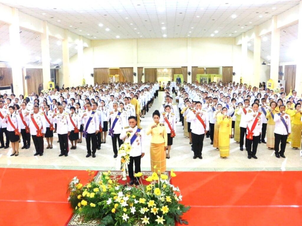 ร่วมงานสโมสรสันนิบาตเฉลิมพระเกียรติพระบาทสมเด็จพระเจ้าอยู่หัว 4 661809