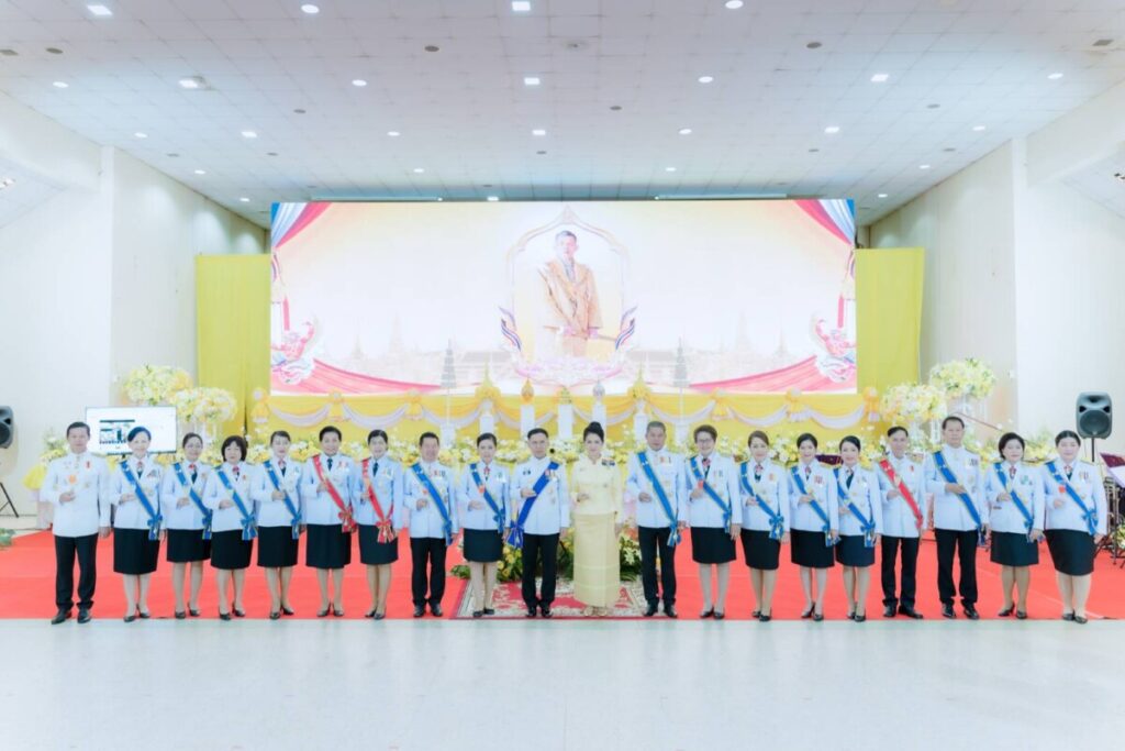 ร่วมงานสโมสรสันนิบาตเฉลิมพระเกียรติพระบาทสมเด็จพระเจ้าอยู่หัว 3 661812