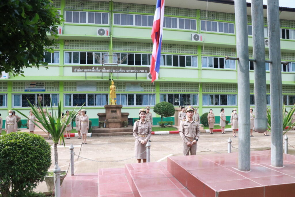 กิจกรรมเชิงสัญลักษณ์เขตสุจริต,ร้องเพลงชาติ, สวดมนต์ไหว้พระ,กล่าวคำปฏิญาณเขตสุจริต 1 IMG 1154