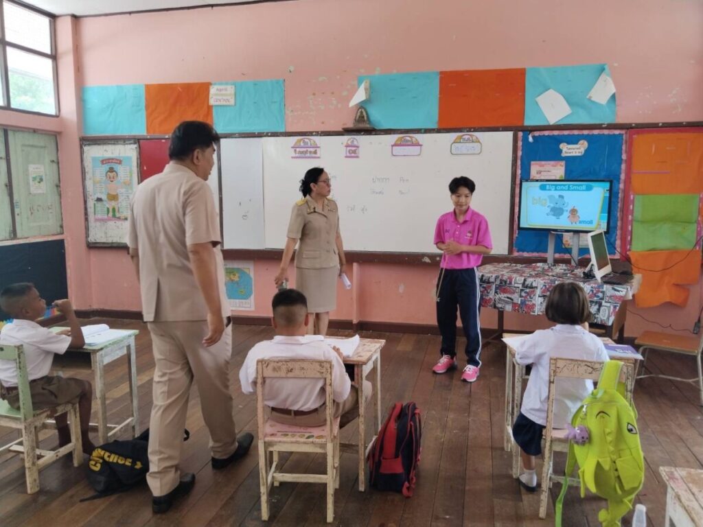 นิเทศติดตามสถานศึกษาที่จัดการเรียนการสอนโดยใช้การศึกษาทางไกลผ่านดาวเทียม (DLTV) 2 S 28213271 0