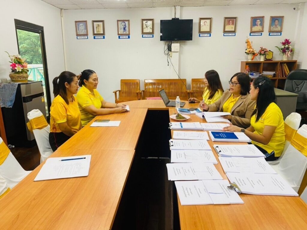 นิเทศ ติดตาม การใช้หลักสูตรต้านทุจริตศึกษา โรงเรียนบ้านหนองบ่อ และ โรงเรียนดอนเหลืองทองวิทยา 3 S 41508987 0