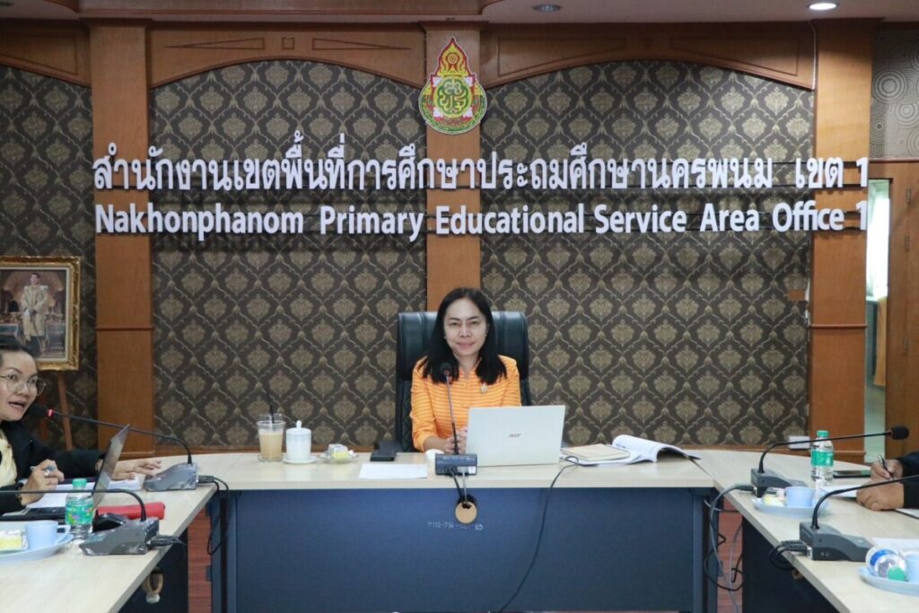 ประชุมถอดบทเรียนผลการดำเนินงานโรงเรียนต้นแบบชุมชนแห่งการเรียนรู้ทางวิชาชีพ 2 S 51896356 0