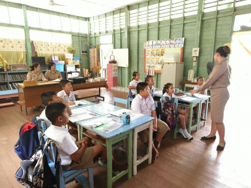 Classroom Observation ห้องเรียนที่ใช้การจัดการเรียนรู้ Active learning 4 140278