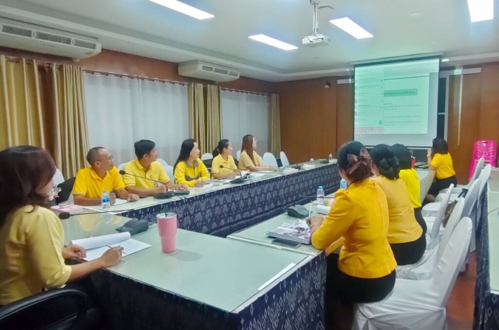 ประชุมคณะกรรมการจัดทำแบบรายงานผลการดำเนินงานระบบการดูแลช่วยเหลือนักเรียน (รน.2) สพป.นพ.1 4 663009