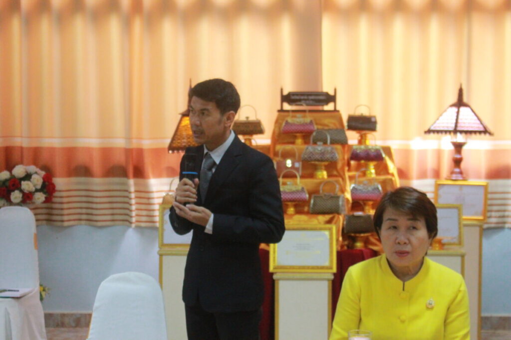 การประเมินสัมฤทธิผลการปฏิบัติงานในหน้าที่ ตำแหน่งรองผู้อำนวยการสถานศึกษา ในระยะเวลา 1 ปี ครั้งที่ 1 (รอบ 6 เดือนแรก) 6 Img 4256