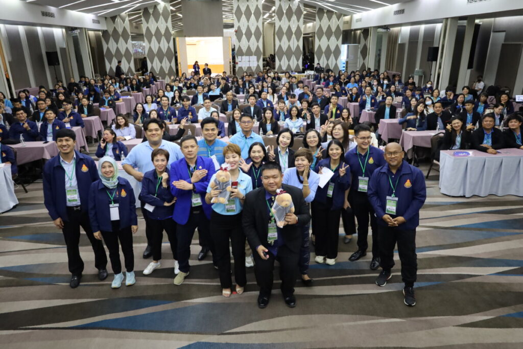 อบรมเชิงปฏิบัติการ “นักประชาสัมพันธ์ยุคใหม่สไตล์มัลติฟังก์ชัน” และรับรางวัล 12 ทีมสุดท้ายการประกวดคลิปวิดีโอสื่อสารประชาสัมพันธ์องค์กร 4 Img 4506