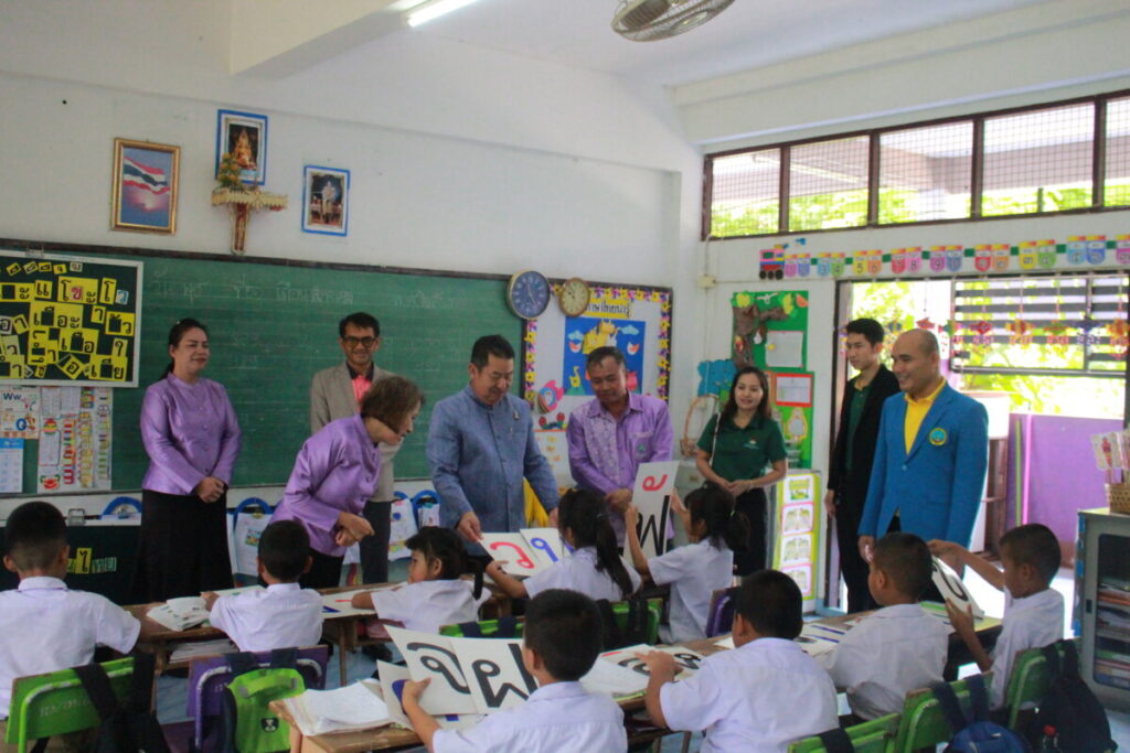 ติดตามการดำเนินงานโครงการอาหารกลางวันในโรงเรียนบ้านสำราญ 4 Img 4903 0