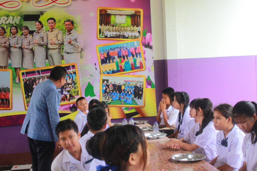 ติดตามการดำเนินงานโครงการอาหารกลางวันในโรงเรียนบ้านสำราญ 2 Img 4961 0