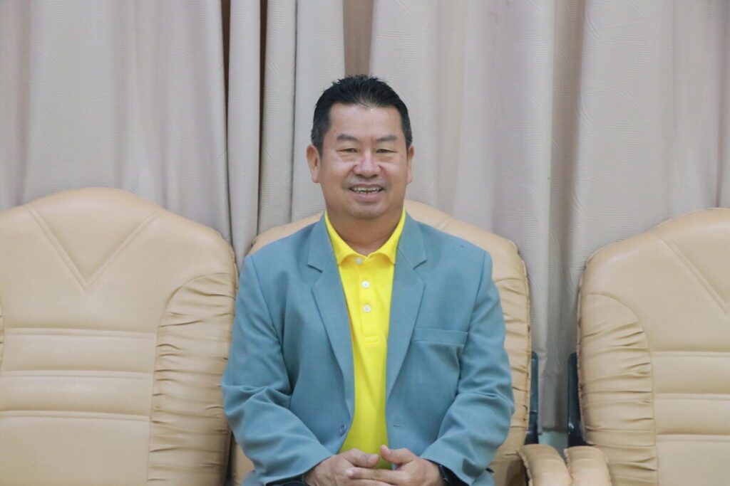 ประชุมขับเคลื่อนนโยบายการแก้ปัญหาเด็กที่อยู่นอกระบบการศึกษา เด็กตกหล่น และเด็กกลุ่มเสี่ยงให้กลับเข้าสู่ระบบการศึกษา (ระบบการดูแลช่วยเหลือนักเรียน) 2 Img 7974
