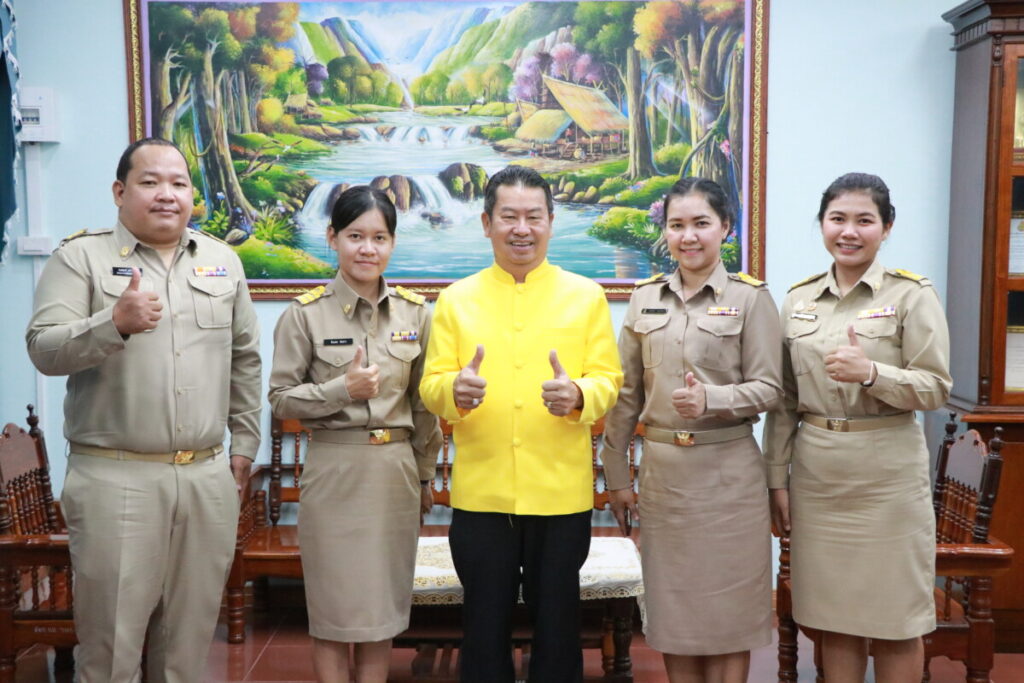 ต้อนรับและกล่าวให้โอวาทแก่ข้าราชการครูและบุคลากรทางการศึกษา ตำแหน่ง บุคลากรทางการศึกษาอื่น ปี พ.ศ. 2567 2 Img 9100