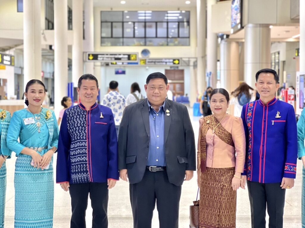 สพป.นครพนม เขต 1 ต้อนรับ ดร.ธีร์ ภวังคนันท์ รองเลขาธิการคณะกรรมการการศึกษาขั้นพื้นฐาน ในการเข้าร่วมประชุมเชิงปฏิบัติการ สรุปผลการดำเนินงานและเร่งรัดการเบิกจ่ายงบประมาณปี พ.ศ. 2567 1 S 77709361 0