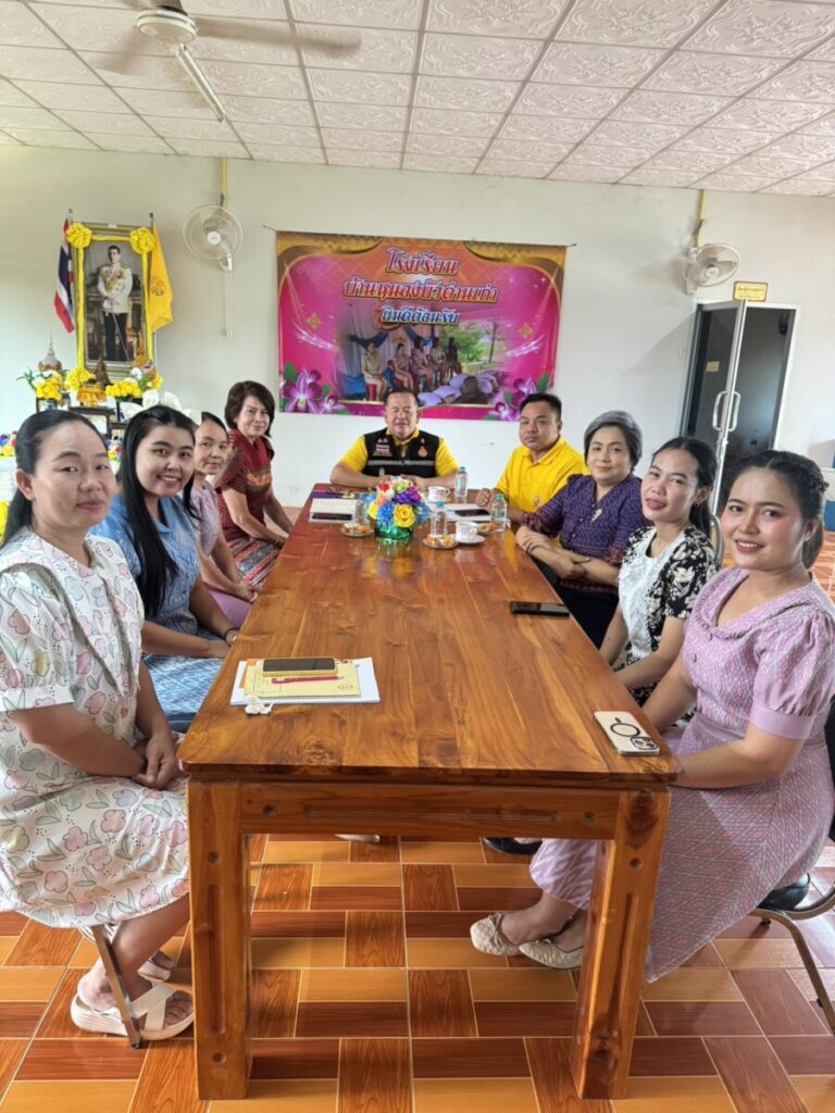 ให้ความรู้ เกี่ยวกับกฏหมาย และให้คำปรึกษาด้านการเงินและพัสดุ โรงเรียนบ้านหนองบัวด่านเก่า 5 S 7774309