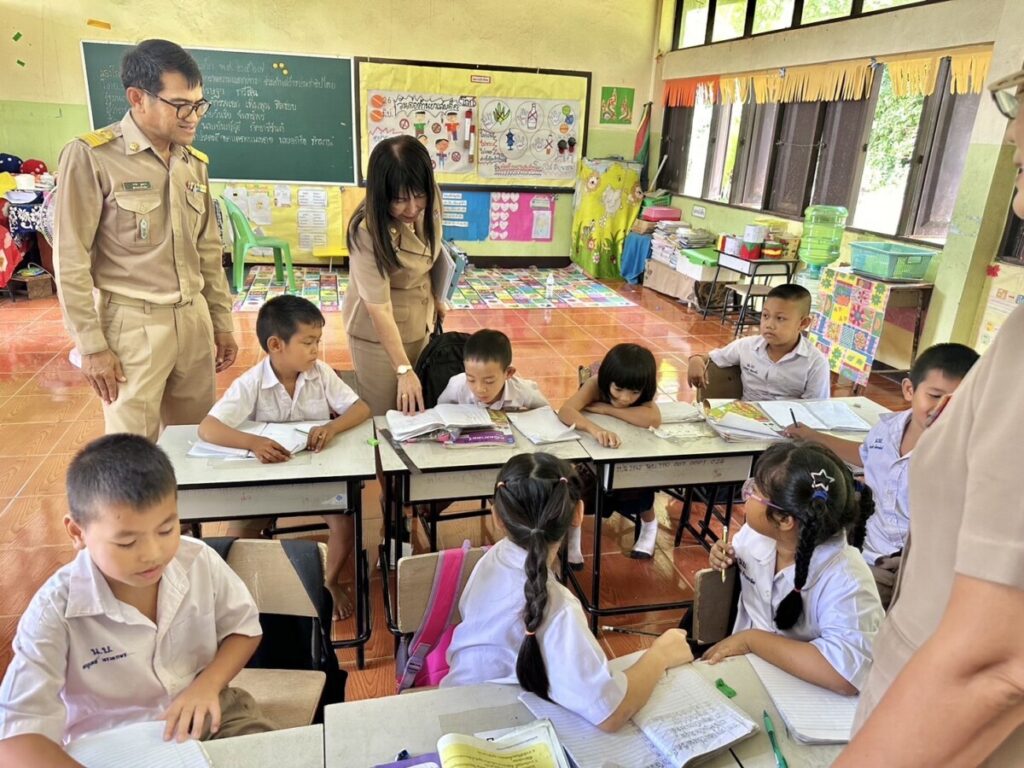 Classroom Observation ห้องเรียนที่ใช้การจัดการเรียนรู้ Active learning รร.บ้านนามูลฮิ้น, รร.บ้านดอนยานาง, รร.บ้านนาหัวบ่อ 3 S 8290342