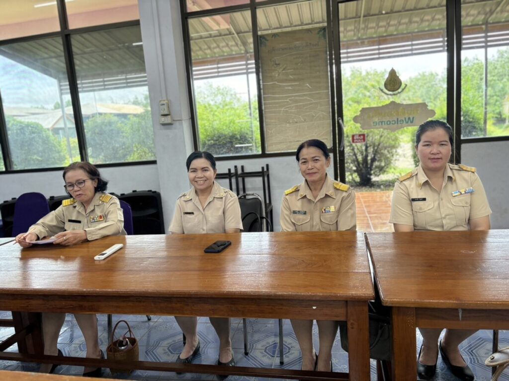 เข้าให้ความรู้ด้านกฎหมาย และวินัยข้าราชการครู และบุคลากร ของ รร.ดินดำหมากเฟือง และ รร.ไทยรัฐวิทยา 50 (บ้านคำพี้) 3 S 85581829