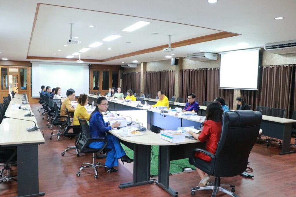 ประชุมกลั่นกรองผลงานครูเข้ารับรางวัล “ครูดีในดวงใจ” ประจำเขตตรวจราชการที่ 11 4 Img 1049