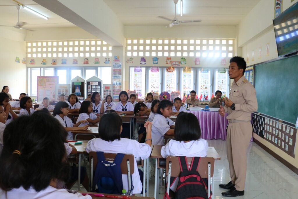 ประเมินการเตรียมความพร้อมและพัฒนาอย่างเข้ม ตำแหน่งครูผู้ช่วย ครั้งที่ 2 โรงเรียนปลาปากราษฎร์บำรุง 4 Line Album 2024.9.10 240910 46 0