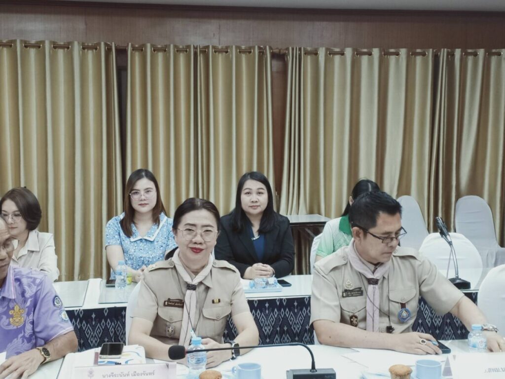 การประชุมคณะกรรมการพิจารณากลั่นกรองและคัดเลือกบุคลากรทางการลูกเสือ เพื่อขอพระราชทานเครื่องราชอิสริยาภรณ์อันเป็นสิริยิ่งรามกีรติ 7 110833 0