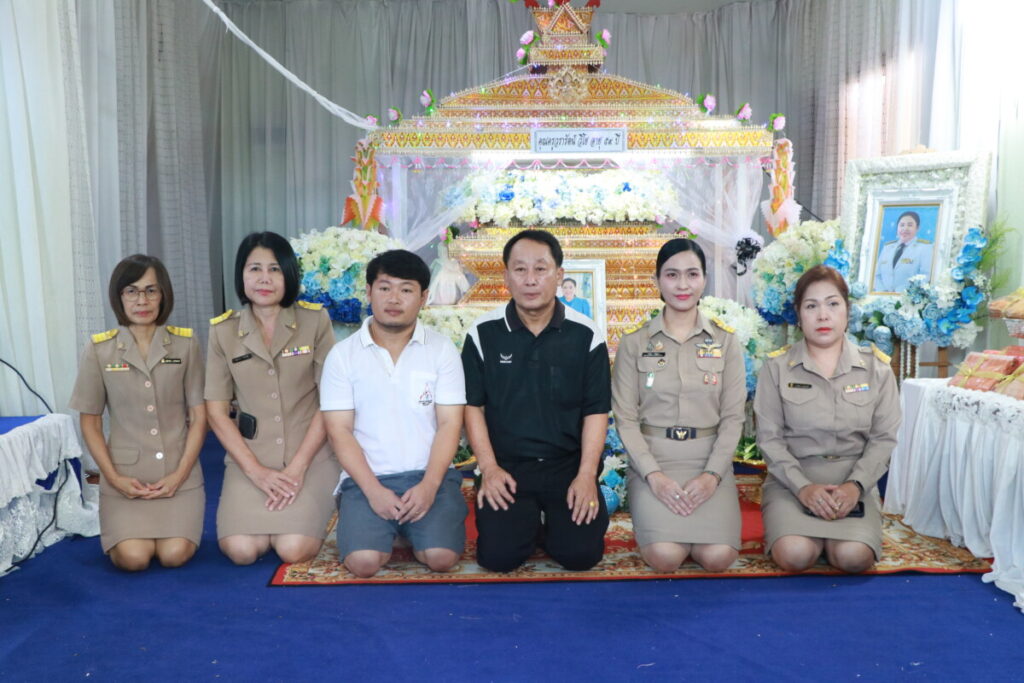 ร่วมไว้อาลัยต่อการจากไปของ คุณครูวรารัตน์ วิโย ครูชำนาญการพิเศษโรงเรียนบ้านนาขาม 1 Img 0481