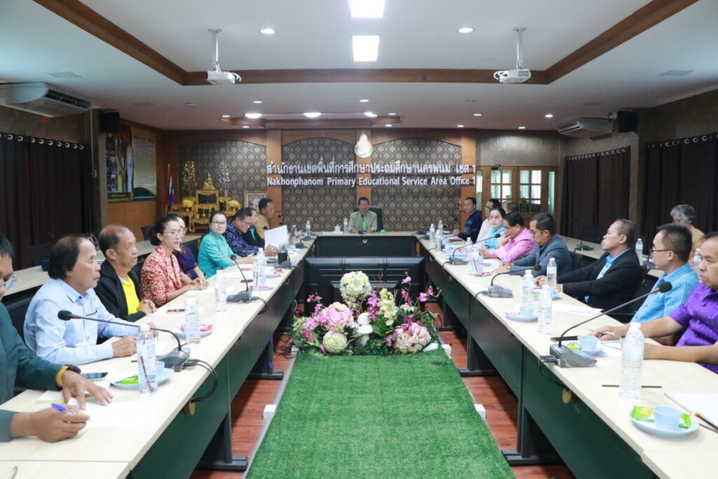 ประชุมวางแผนการจัดทำผ้าป่าสามัคคี มูลนิธิกล้วยน้ำว้าโรงเรียน 1 Img 8022
