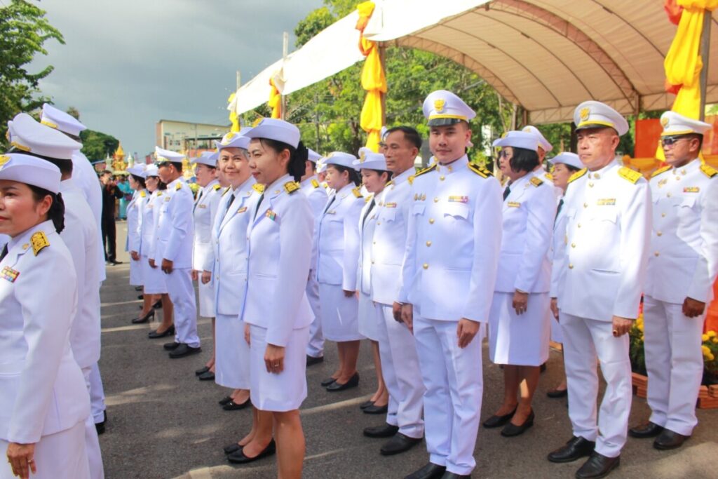 ร่วมพิธีเชิญไฟพระฤกษ์ในงานประเพณีไหลเรือไฟจังหวัดนครพนม ประจำปี 2567 7 Line Album พิธีเชิญไฟพระฤกษ์งานประเพณีไหลเรือไฟ 241017 45