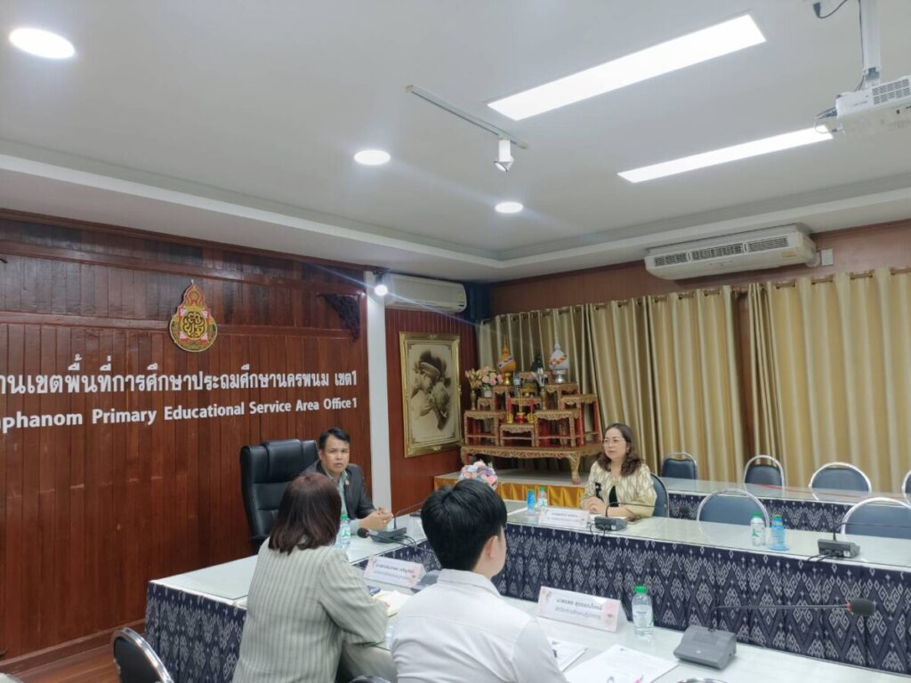 ประชุมชี้แจงการนำฐานข้อมูลรายบุคคลของเด็กนอกระบบการศึกษาและเด็กตกหล่น 3 16357 0