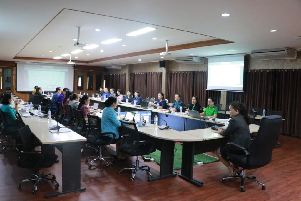 ประชุมการจัดทำแผนพัฒนาการศึกษาขั้นพื้นฐาน พ.ศ.2566-2570 (ปรับปรุง พ.ศ.2568) 3 IMG 2935