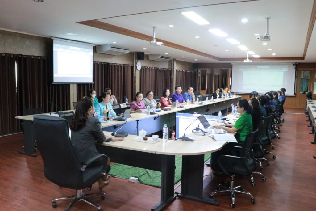 ประชุมการจัดทำแผนพัฒนาการศึกษาขั้นพื้นฐาน พ.ศ.2566-2570 (ปรับปรุง พ.ศ.2568) 4 IMG 2939