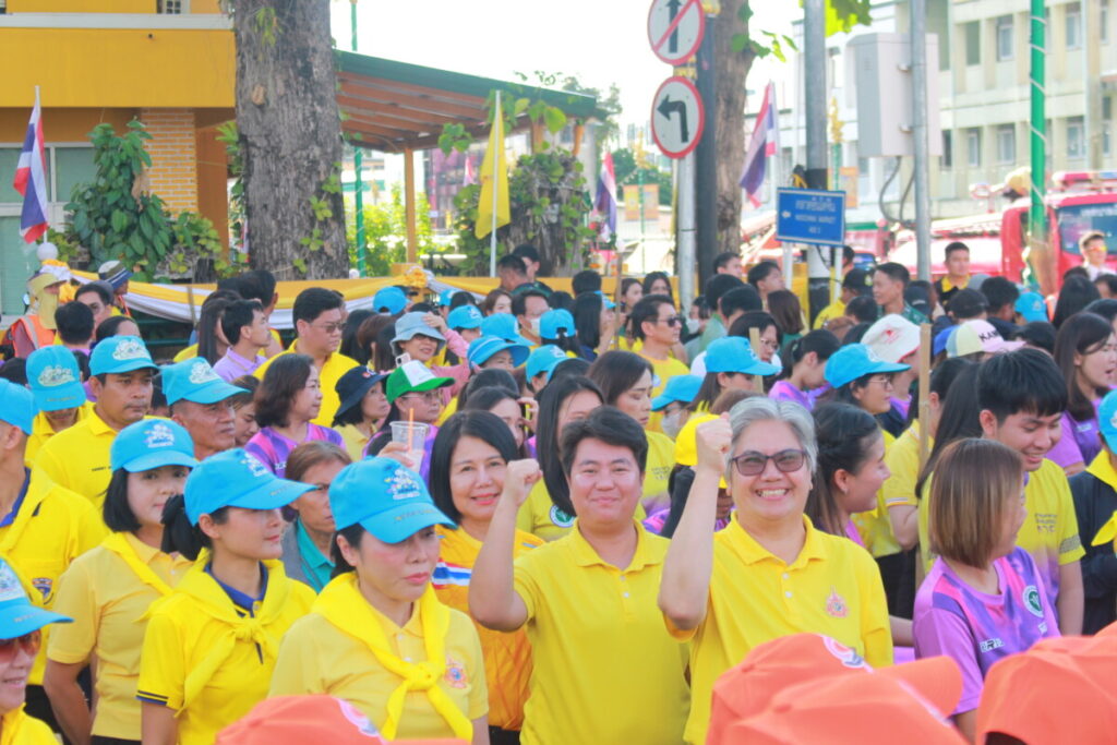 ร่วมกิจกรรมจิตอาสา “รวมพลคนรักนครพนม” ช่วยกันทำความสะอาดบ้านเมือง 3 IMG 8301