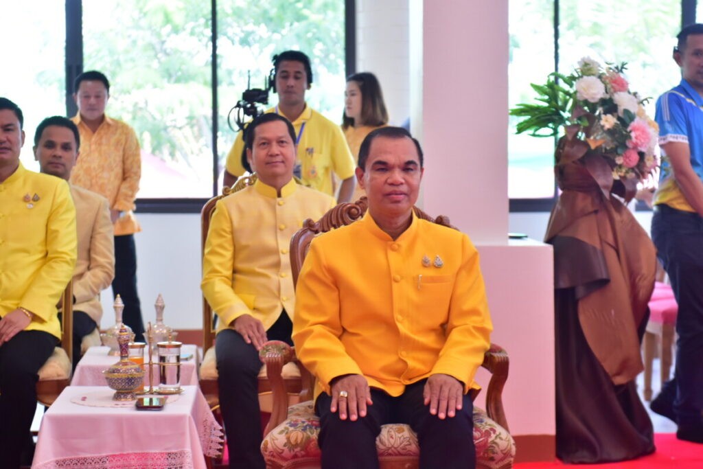 ร่วมพิธีสมโภชน์ผ้าพระกฐินพระราชทาน เนื่องในงานกฐินพระราชทาน สำนักงานคณะกรรมการการศึกษาขั้นพื้นฐาน ประจำปี 2567 3 SR3 5953