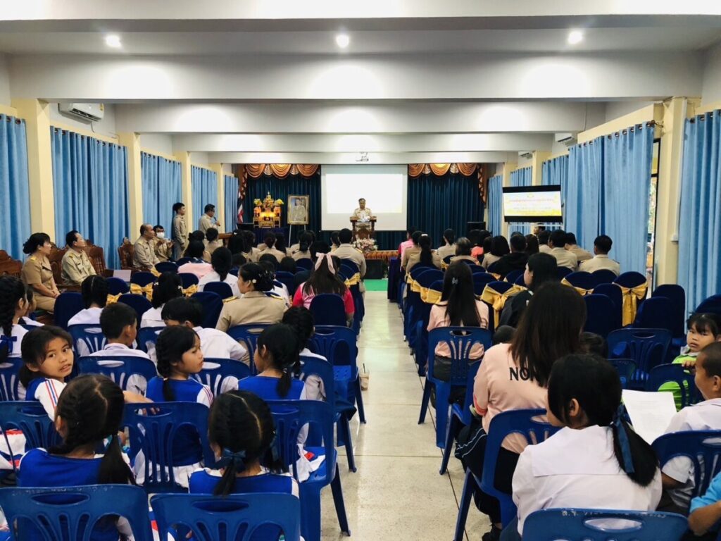 เปิดงานการแข่งขันงานศิลปหัตถกรรมนักเรียน ครั้งที่ 72 ปีการศึกษา 2567 เครือข่ายสุนทรอาจสามารถนาทราย 2 S 4079695 0