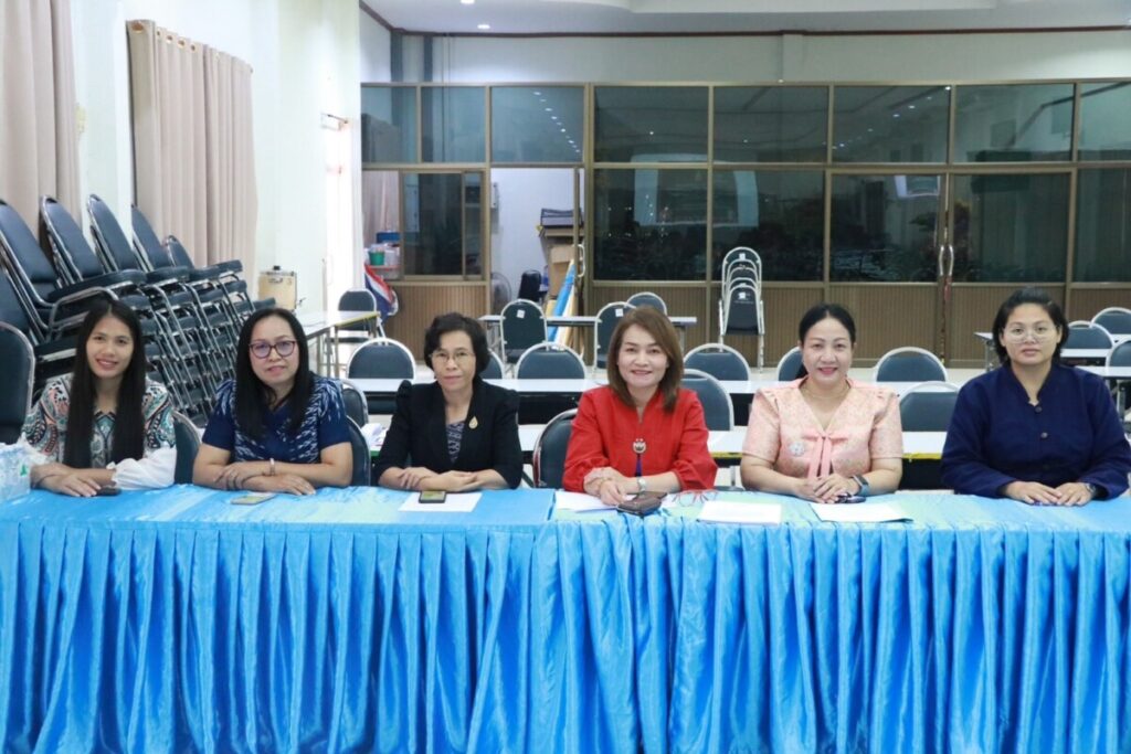 ประชุมการจัดจ้างผู้ปฏิบัติงานให้ราชการ ตำแหน่งพี่เลี้ยงเด็กพิการ ปีงบประมาณ พ.ศ.2568 5 S 54116474 0