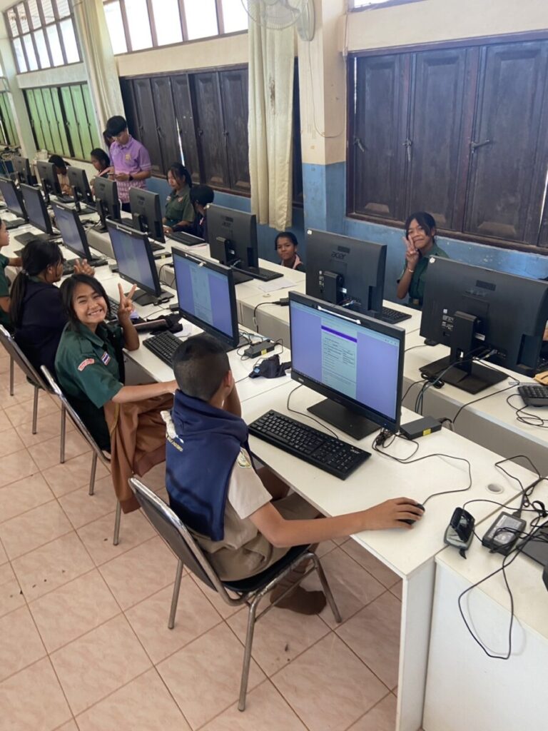 S 39018508 0