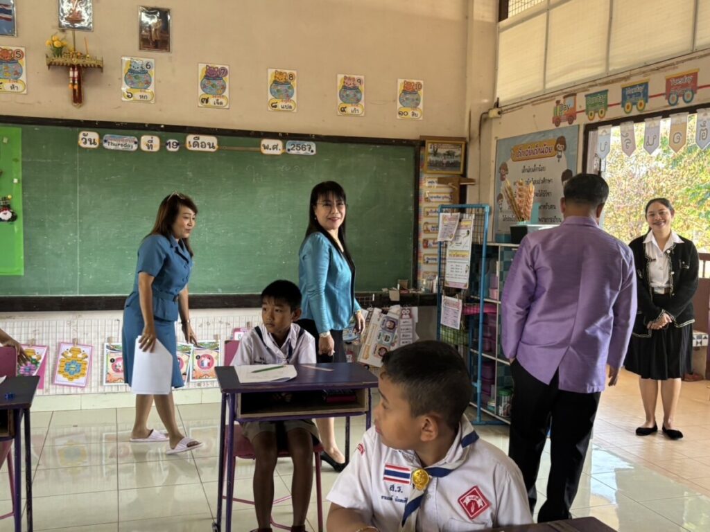 ติดตามการดำเนินการคัดกรอง ความสามารถในการอ่านและการเขียนของนักเรียน ชั้นประถมศึกษาปีที่ 1-6 โรงเรียนบ้านสำราญ 3 S 4497532 0