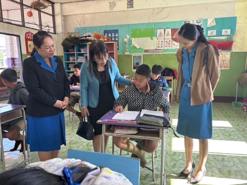 ติดตามการดำเนินการคัดกรอง ความสามารถในการอ่านและการเขียนของนักเรียน ชั้นประถมศึกษาปีที่ 1-6 โรงเรียนบ้านสำราญ 4 S 4497553 0