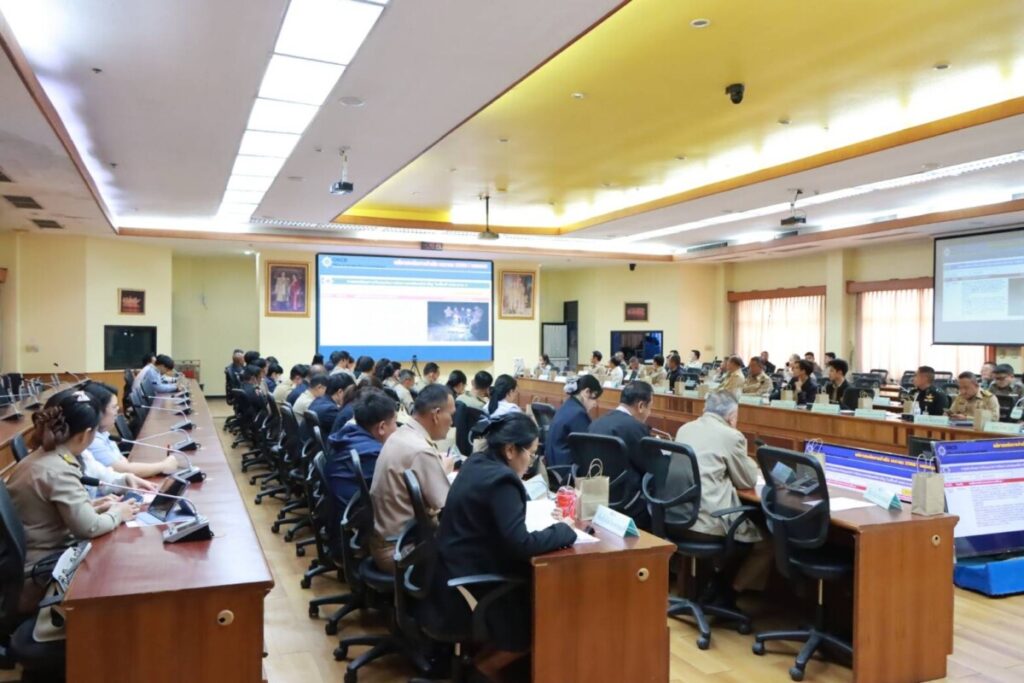ประชุมคณะกรรมการศูนย์อำนวยการป้องกันและปราบปรามยาเสพติดจังหวัดนครพนม (ศอ.ปส.จ.นพ.) ประจำเดือนมกราคม 2568 1 69921 0