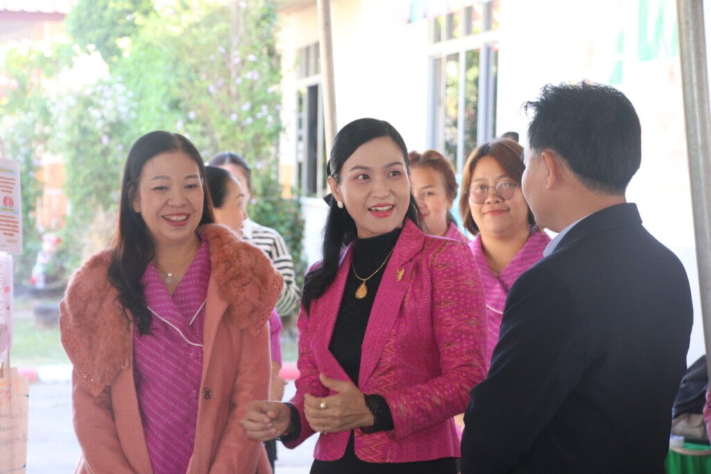 สพป.นครพนม เขต 1 เปิดโครงการ “ประสานใจร่วมต้านภัยยาเสพติด” ณ โรงเรียนบ้านนาราชควาย พร้อมเครือข่าย 5 โรงเรียนร่วมกิจกรรม 3 IMG 0022