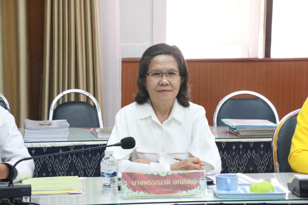 ประชุมคณะกรรมการดำเนินงานและคณะกรรมการฝ่ายทะเบียนการจัดการศึกษาขั้นพื้นฐานโดยครอบครัว (Home School) 5 IMG 2752 0