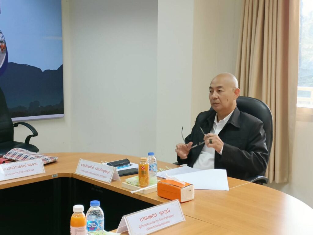 ประชุมคณะกรรมการคัดเลือกกรณีที่มีเหตุพิเศษที่ไม่จำเป็นต้องสอบแข่งขัน เพื่อบรรจุและแต่งตั้งบุคคลเป็นพนักงานครูเทศบาล ตำแหน่ง ครูผู้ช่วย 4 S 55074844 0