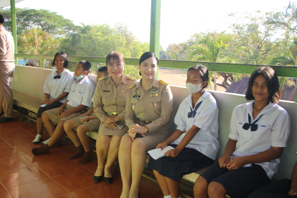 ออกตรวจเยี่ยมและให้กำลังใจคณะกรรมการดำเนินการจัดสอบทางการศึกษาระดับชาติขั้นพื้นฐาน ปีการศึกษา 2567 ชั้น ป.6 2 IMG 2901