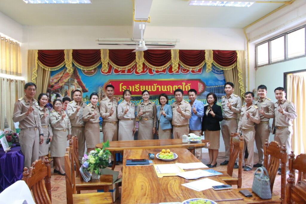 ออกตรวจเยี่ยมและให้กำลังใจคณะกรรมการดำเนินการจัดสอบทางการศึกษาระดับชาติขั้นพื้นฐาน ปีการศึกษา 2567 ชั้น ป.6 4 IMG 2991