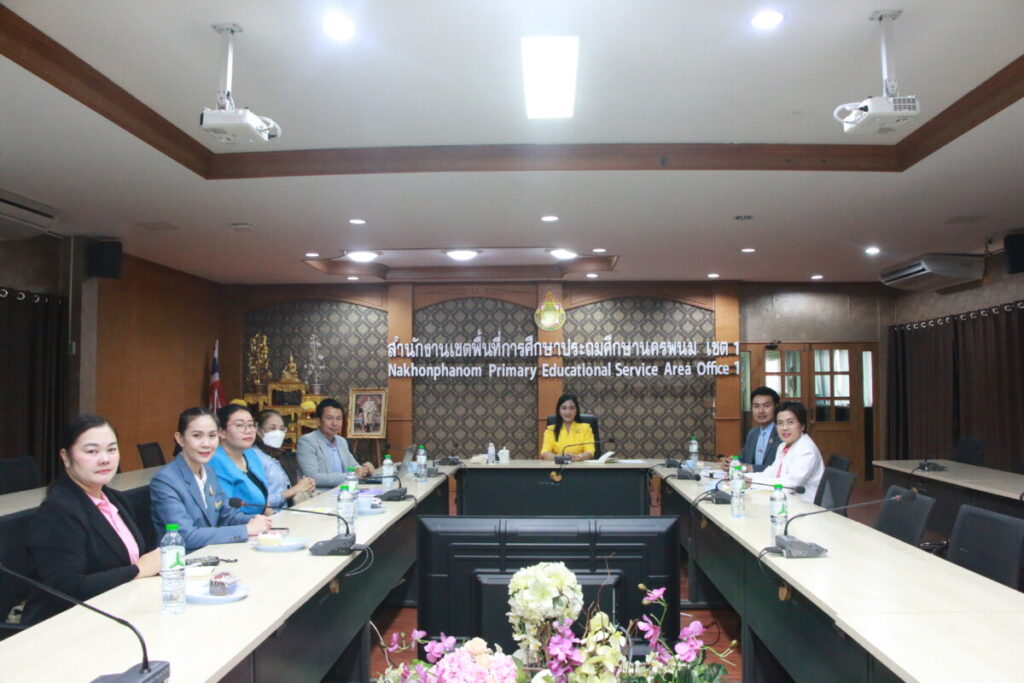 ประชุมคณะทำงานการพัฒนางานตามข้อตกลงของข้าราชการครูและบุคลากรทางการศึกษา ตำแหน่ง ผู้อำนวยการสำนักงานเขตพื้นที่การศึกษา ครั้งที่ 3/2568 1 IMG 3240
